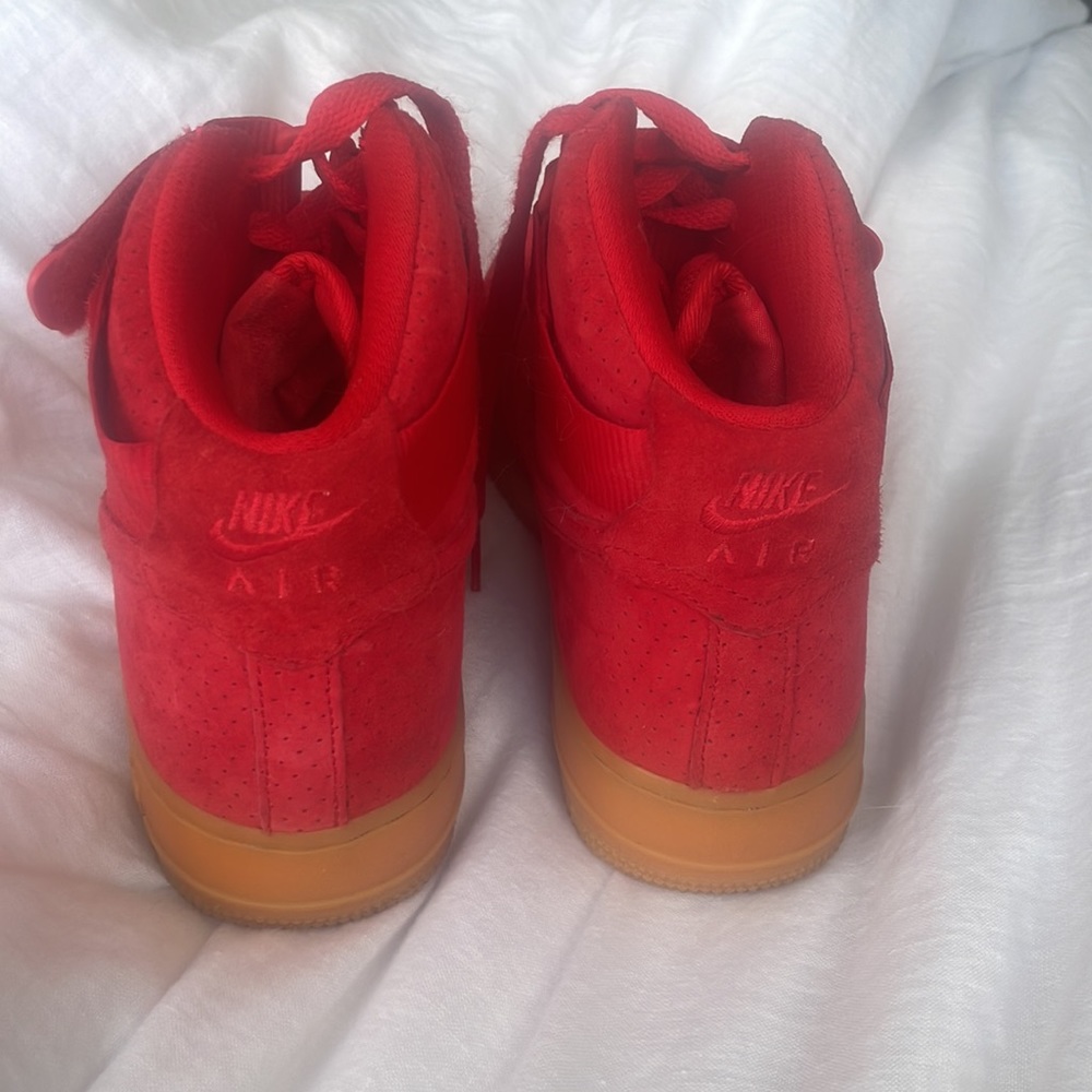nike air force 1 high red gum